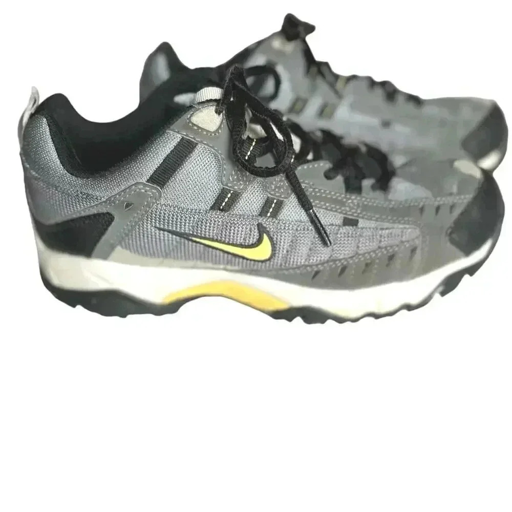 Nike ACG All Trac Trail Hiking Shoe Boot Women’s Size 9